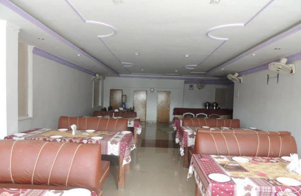Hotel Thai International Бодх Гая Екстериор снимка