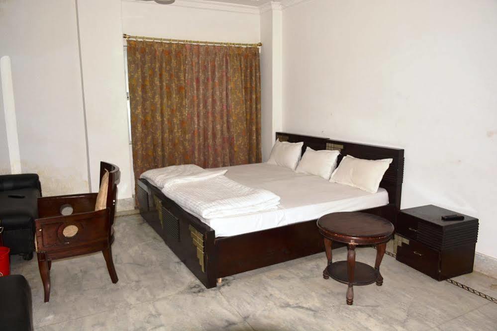 Hotel Thai International Бодх Гая Екстериор снимка